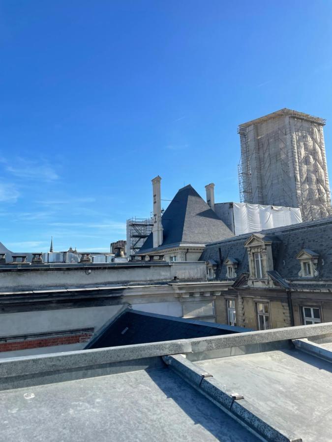 Au Coeur De La Ville De Reims Bagian luar foto